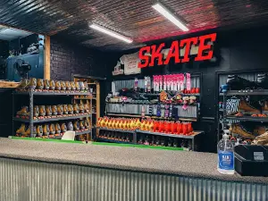 RollCall | Eat, Skate, Play!