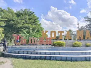 Taman Kota Manis Pangkalan Bun
