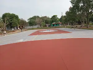 Plaza Cnel. Vicente Mongelós