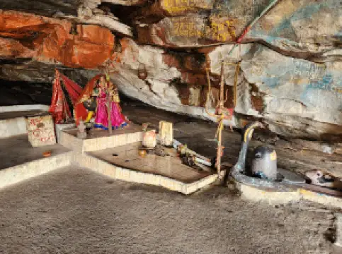 Tapkeshwar Mahadev Temple Bayan