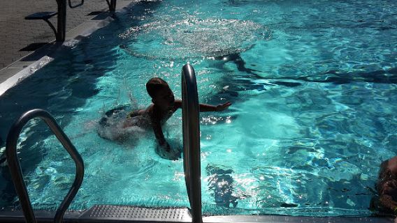 Outdoor pool Bad Gleichenberg