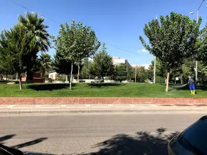 Üçgen Park