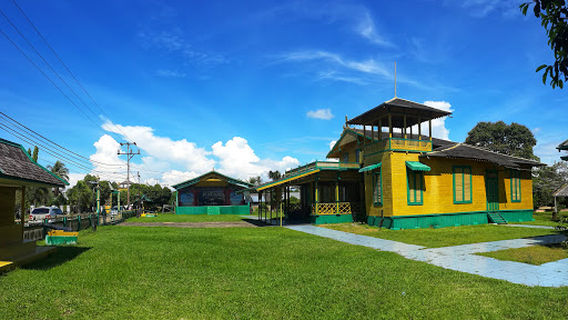 Paleis van Islamitisch Sultanaat " Matan Tandjompoera "