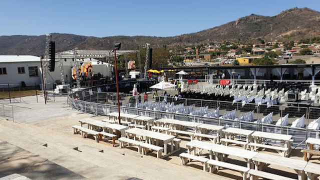 Momeni Park/chaf Zar Lifestyle