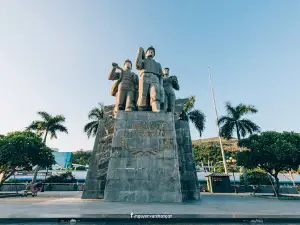 Quảng trường 12/11