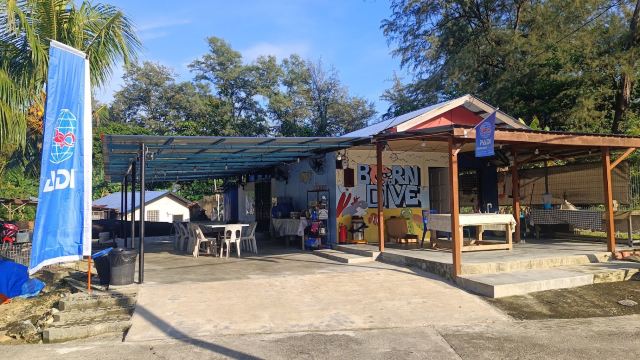 Born To Dive Centre (Tioman)
