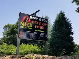 Niles Scream Park