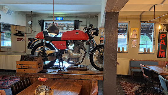 Camping Café in den Hof