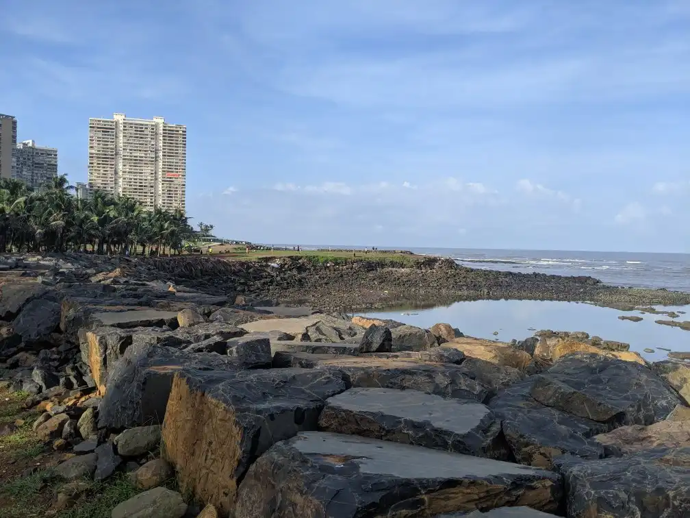 Hotels near Priyadarshini Park