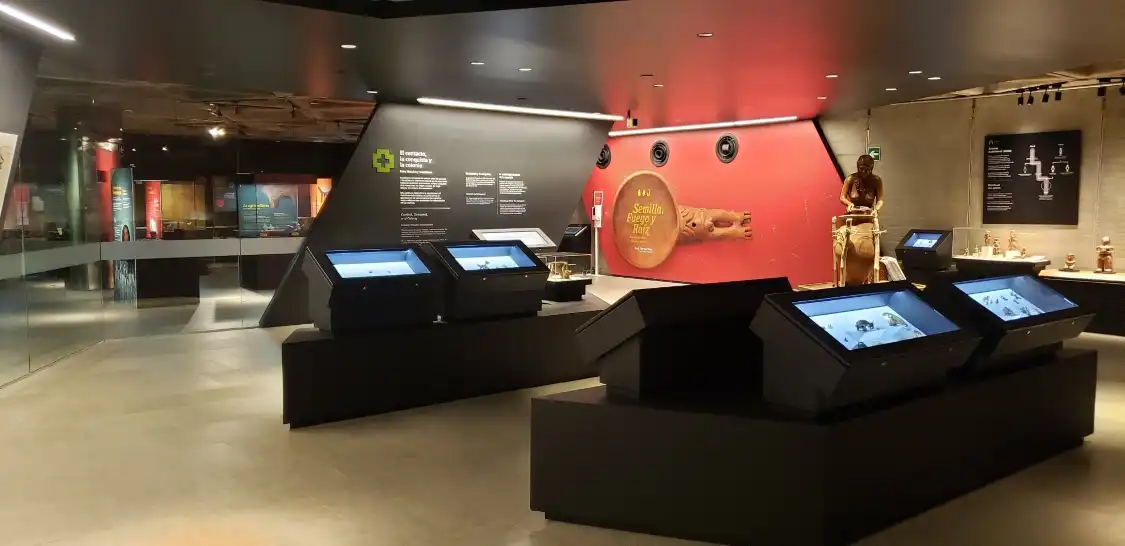 Hotels near Pre-Columbian Gold Museum