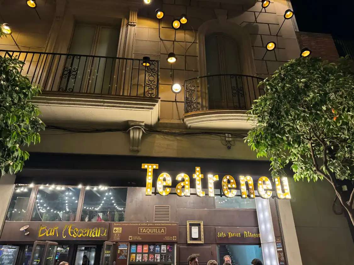 Hotel in zona Teatreneu