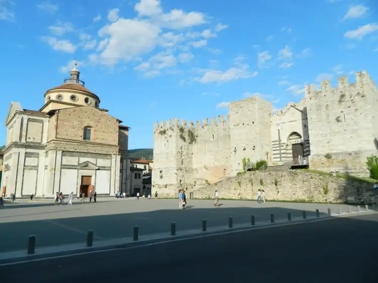 Hotels near Piazza Santa Maria delle Carceri