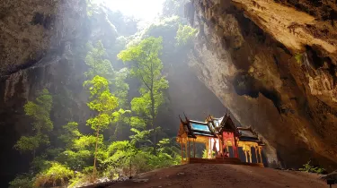 Amphoe Sam Roi Yot