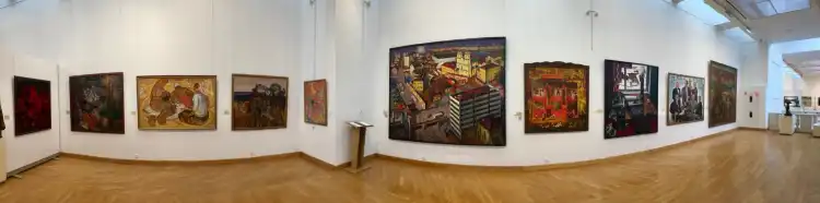 Hotels near Belarusian National Arts Museum