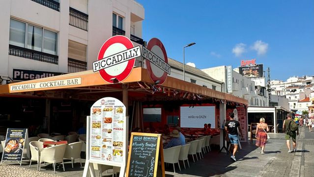 Piccadilly Cocktail Bar