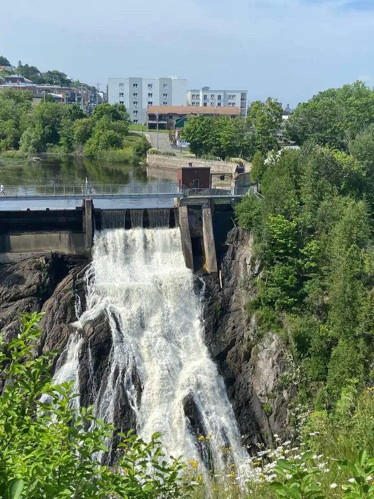 Hotels near Sent. du Parc des Chutes