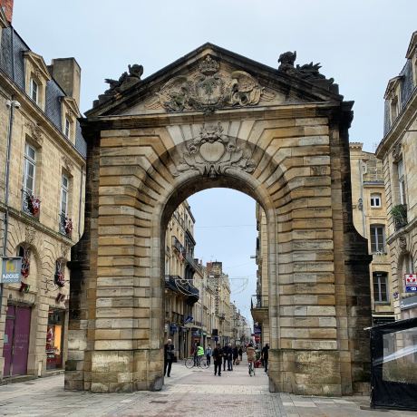 Porte Dijeaux