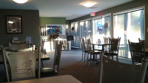 Minnechaug Golf Course