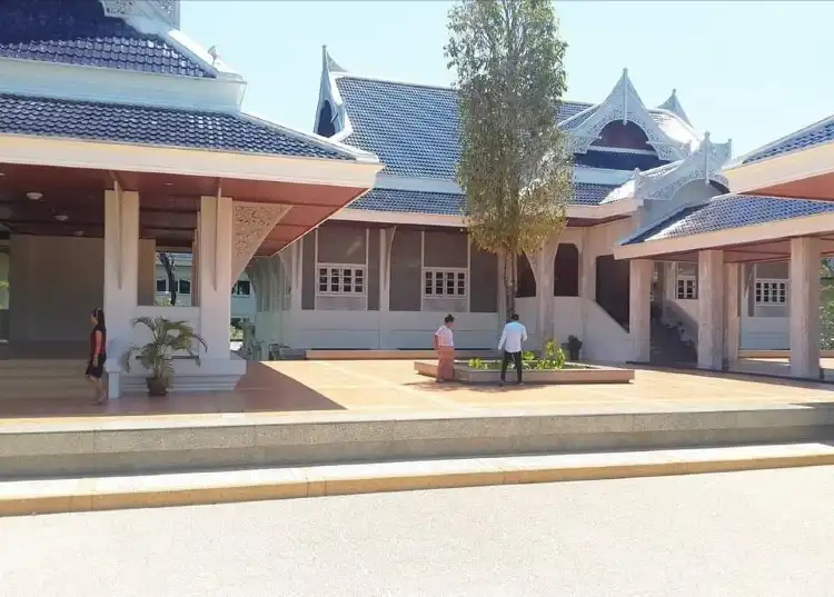 Hotels near Museum Honouring the King for the Development of Pak Phanang