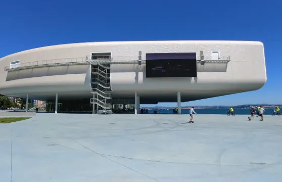 波廷中心門票長者