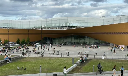 赫爾辛基頌歌中央圖書館