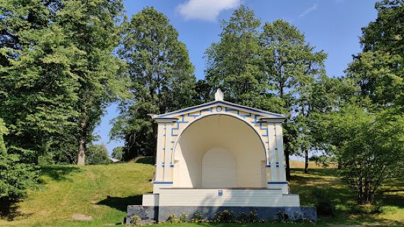 Old Park, "Kissing Park"