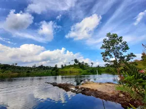 WISATA ALAM DANAU KEMBAR