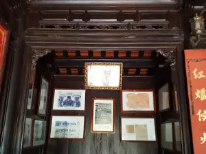 Specifically memorial house Huynh Thuc Khang