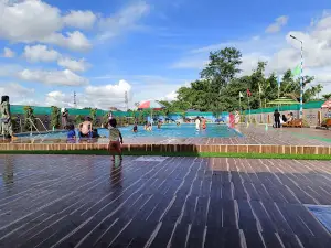 Moung Chang Hotel Swimming Pool