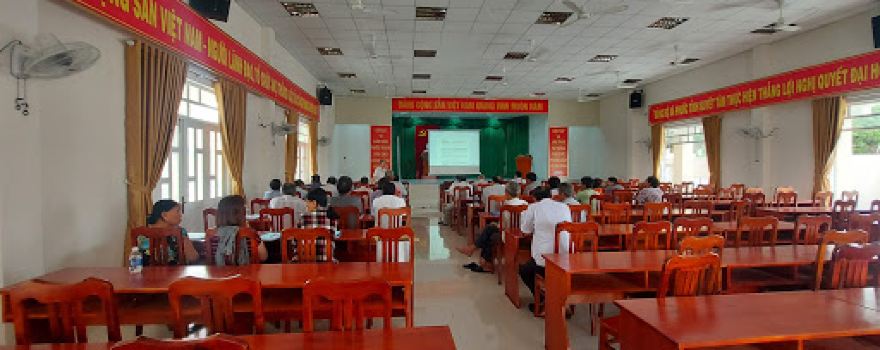 Trung tâm văn hóa - Học tập cộng đồng xã Phước Tỉnh