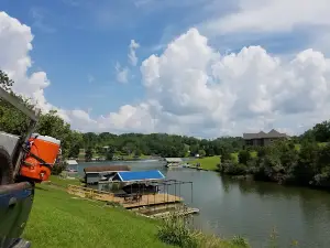 Williamstown Lake
