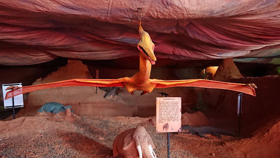 Museo Prehistórico Huilassik Park