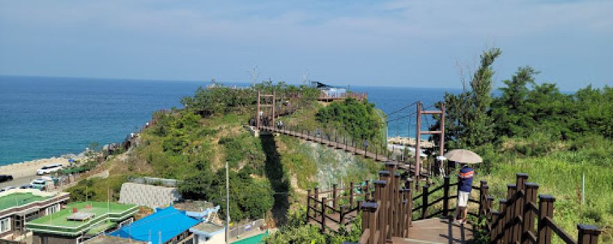 Deunggisan Skywalk