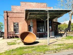 Demopolis Public Square
