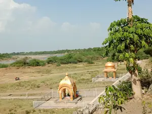 Shree Aatmateerth Datta Mandir Mahanubhav Sthan - Shree Kshetra Panchaleshwar