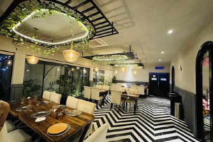 Vint Club - Restaurant | Cafe | Dining
