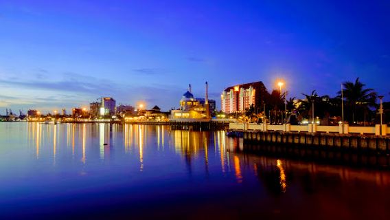 Losari Beach Platform
