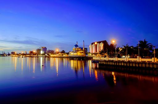 Losari Beach Platform