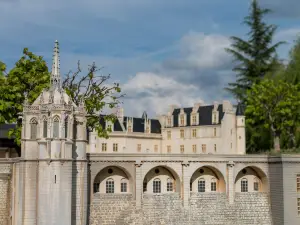Mini Castle Park