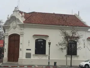 San Martin Plaza