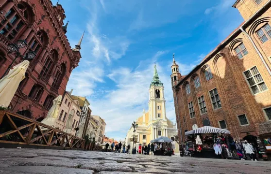 波蘭華沙托倫老城市政廳一日遊 【保姆式包車服務 家庭出遊】