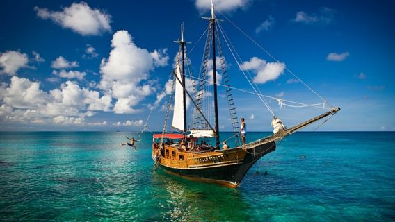 Jolly Pirates Sailing Cruises & Snorkeling