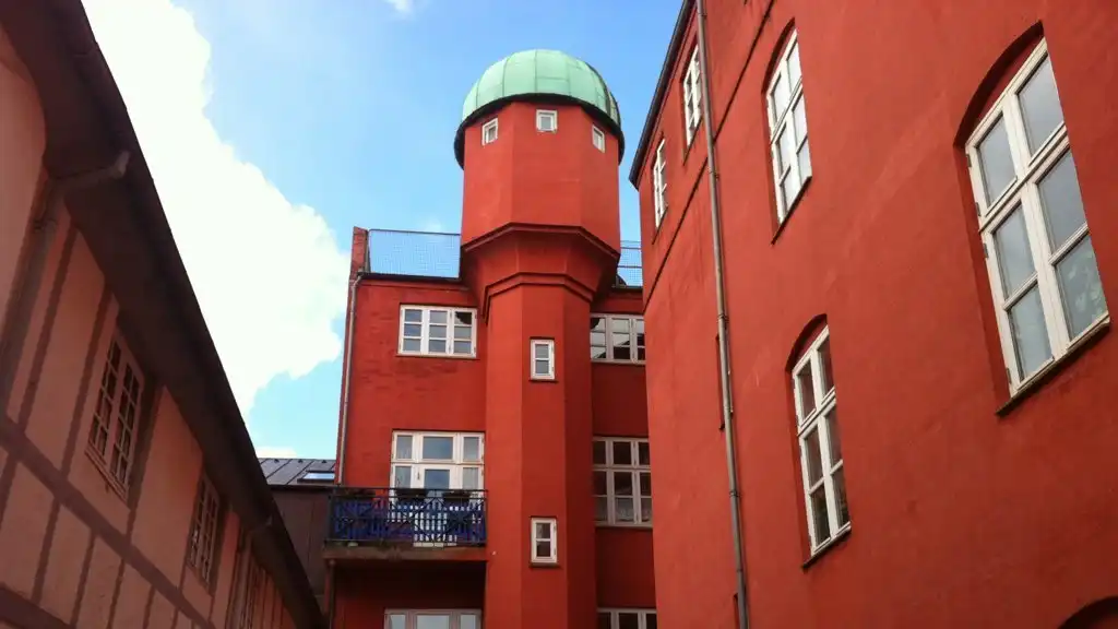 Hotels near Sirius Observatoriet