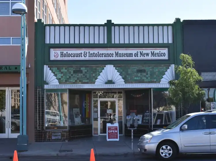 Hotels near New Mexico Holocaust & Intolerance Museum and Gellert Center for Education
