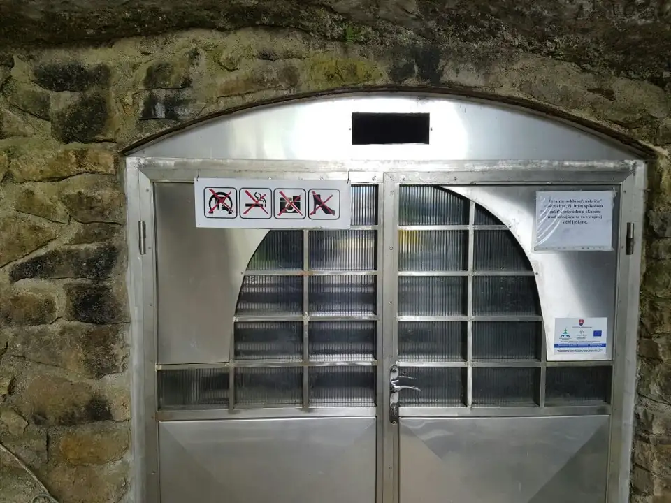 4_Važecká cave
