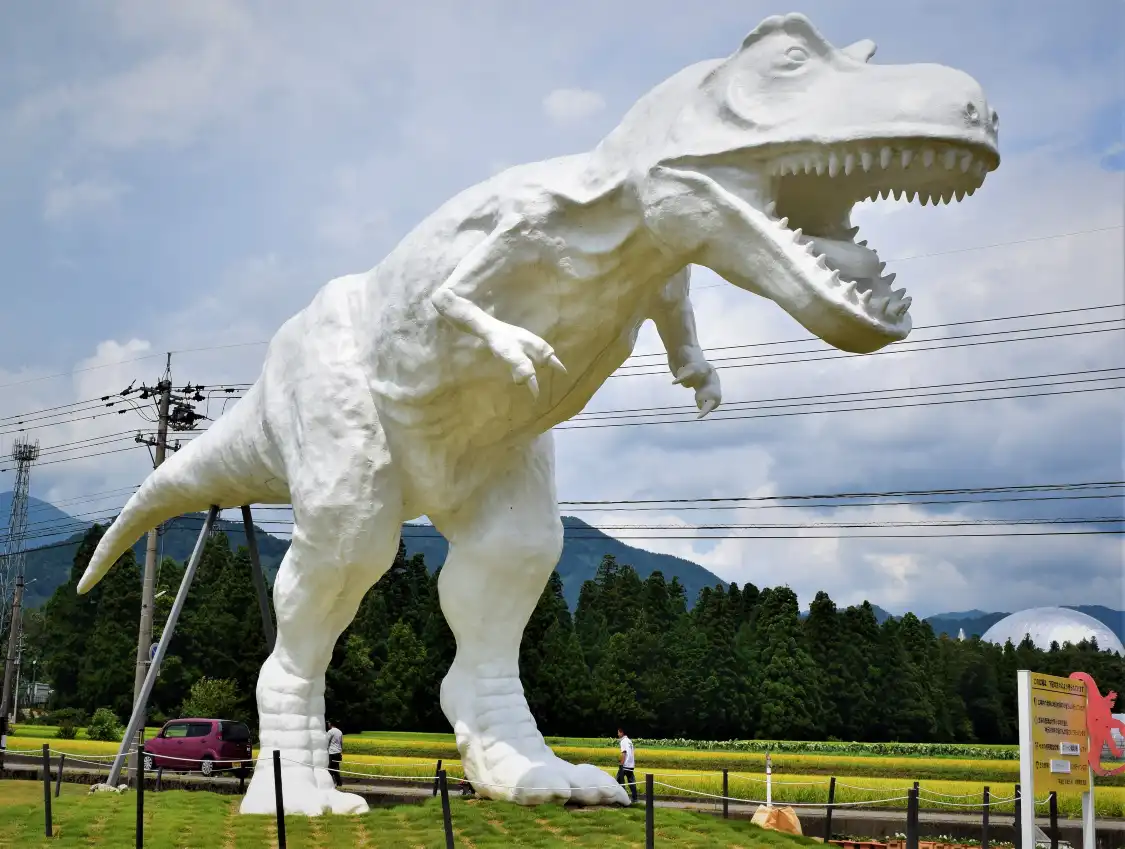 Hotels near Whitesaurus