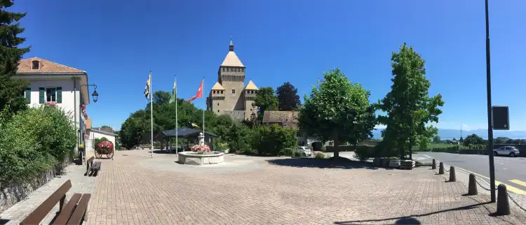 Hôtels à : Vufflens-le-Château