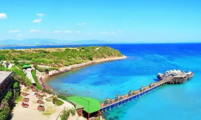 Hotels near Mocha Beach Club