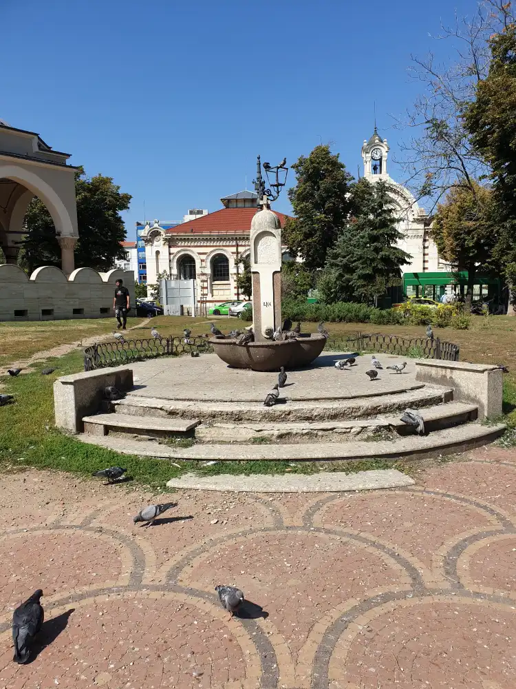 Hotels near Banski Square Fountain