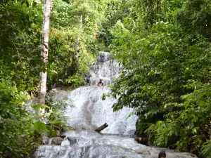 Air Terjun Tiga bidadari